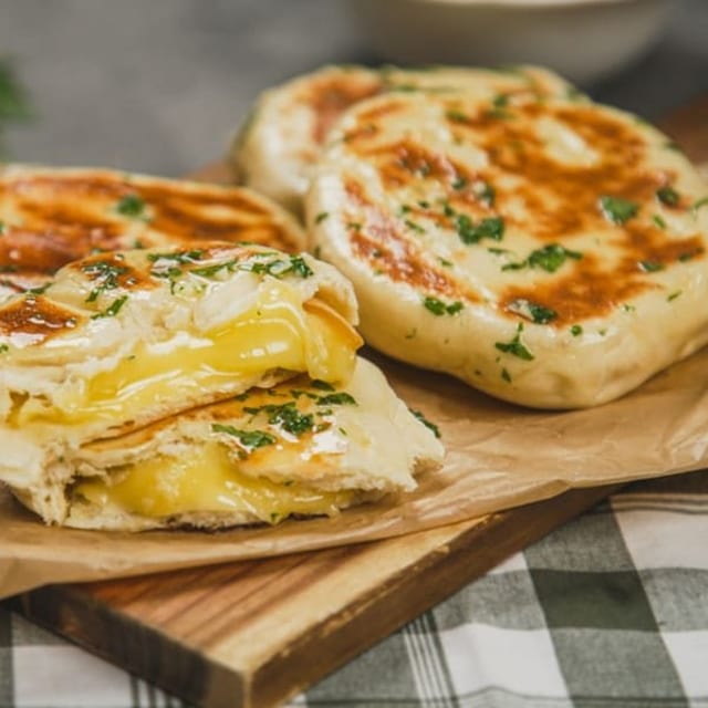 Cheese Naan.